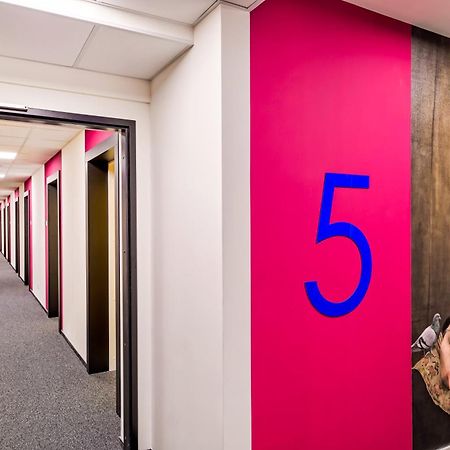 Easy One Premium Art Aparthotel Krakau Buitenkant foto
