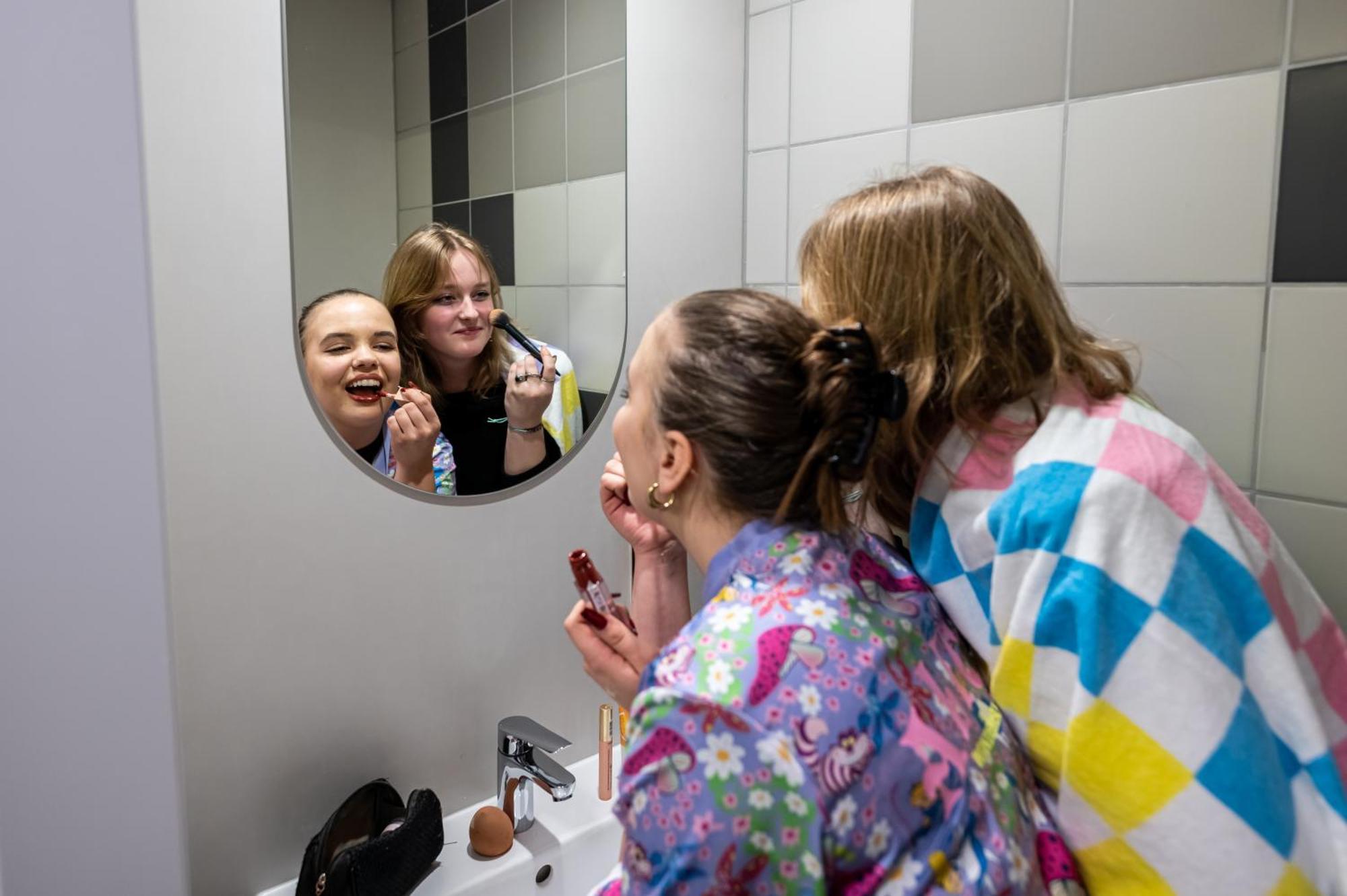 Easy One Premium Art Aparthotel Krakau Buitenkant foto